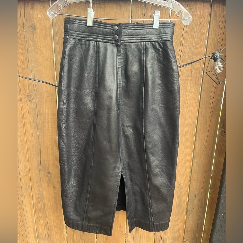 Danier Vintage Leather Skirt - Picture 5 of 7